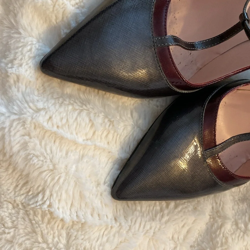 Kate Spade New York Women's Black and Burgundy Courts